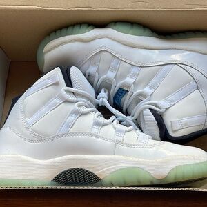 Pre-owned Air Jordan 11 Retro “Varsity Royal/White” in size 4.5Y